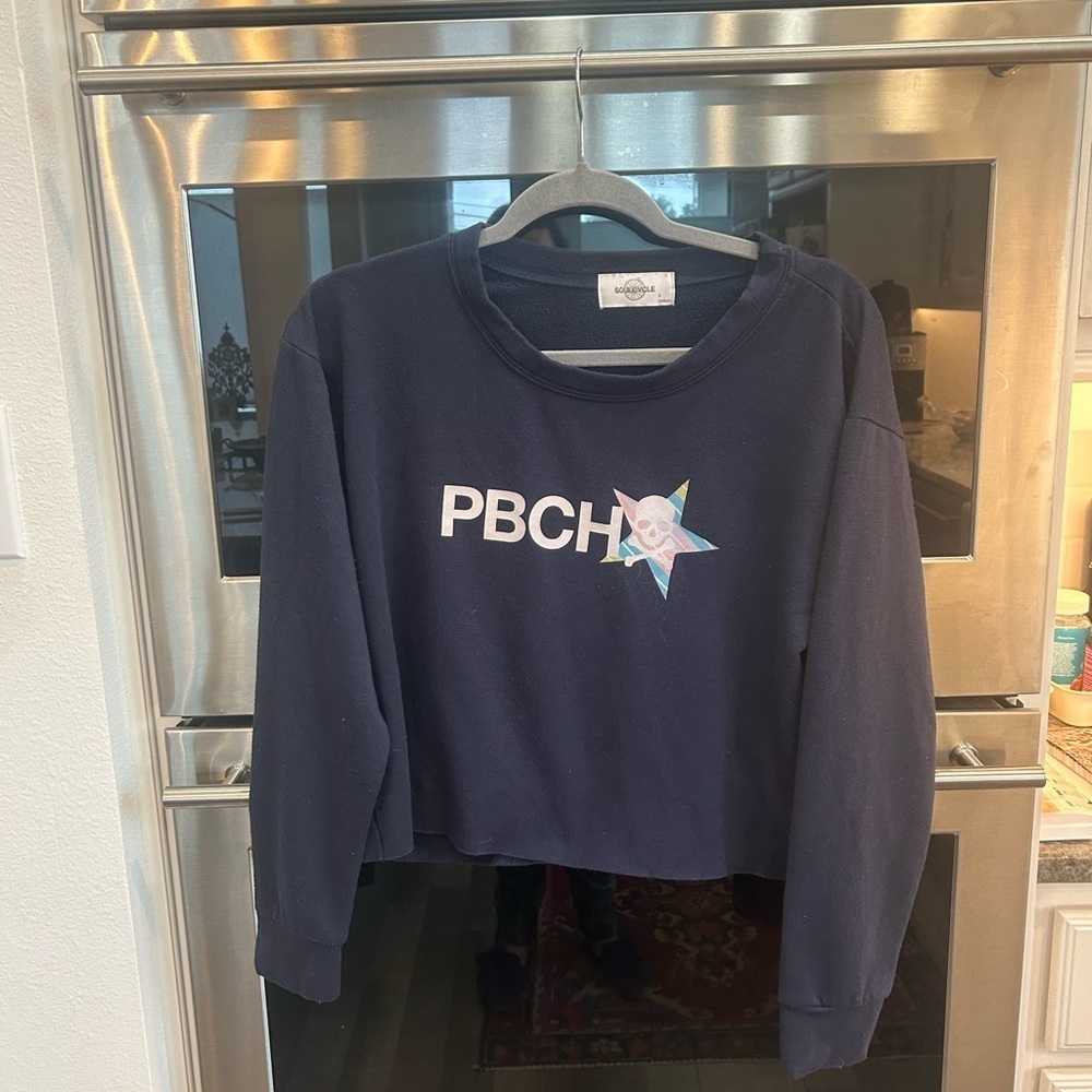 SoulCycle Navy Cropped Sweatshirt Palm Beach, M, has slight wear